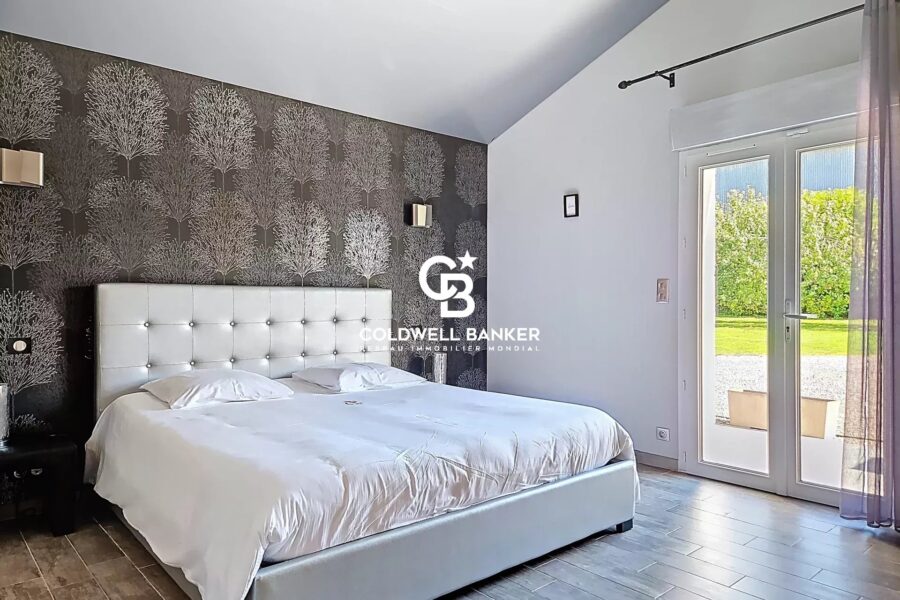Maison à vendre à Saint-Jean-d&rsquo;Angély — Vue nature — photo 9