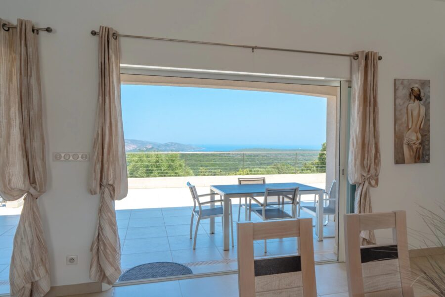 Maison à vendre à Bonifacio — Vue mer — photo 1