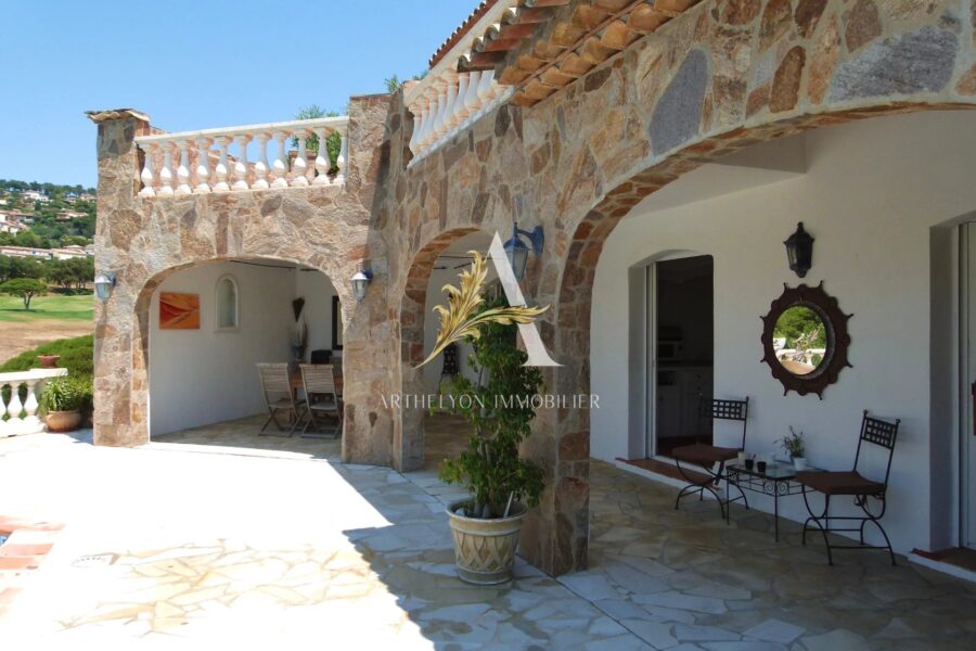 Maison à vendre à Sainte-Maxime — Vue mer — photo 27