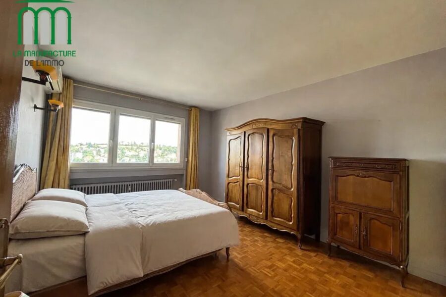 Appartement à vendre à Saint-Étienne — Vue sur la ville — photo 8