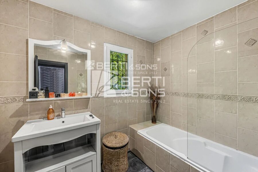 Maison à vendre à Les Adrets-de-l&rsquo;Estérel — Vue mer — photo 7