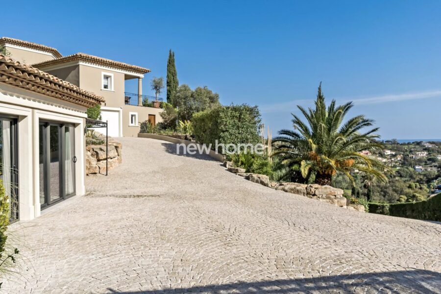 Maison à vendre à Sainte-Maxime — Vue mer — photo 10