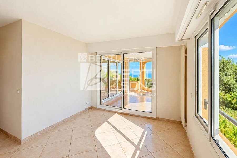 Appartement à vendre à Mandelieu-la-Napoule — Vue mer — photo 12