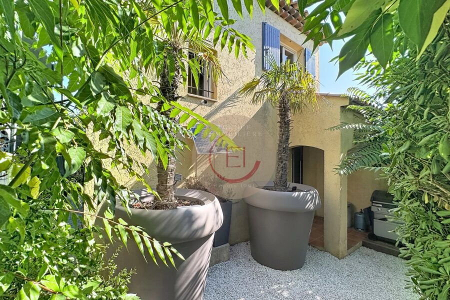 Maison à vendre à Les Adrets-de-l&rsquo;Estérel — Vue mer — photo 7