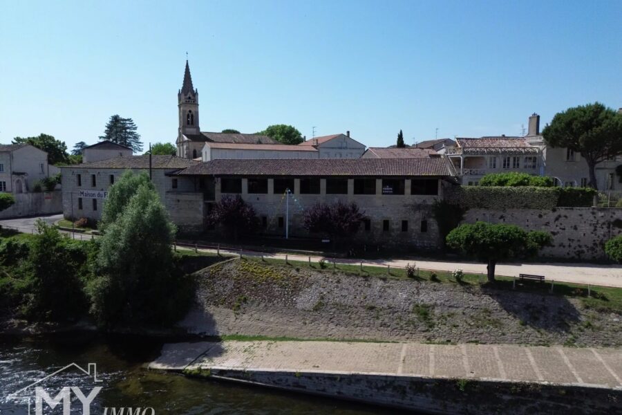Maison à vendre à Port-Sainte-Foy-et-Ponchapt — Vue sur la ville — photo 1