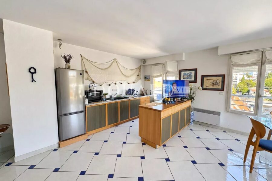 Appartement à vendre à Menton — Vue sur la ville — photo 7