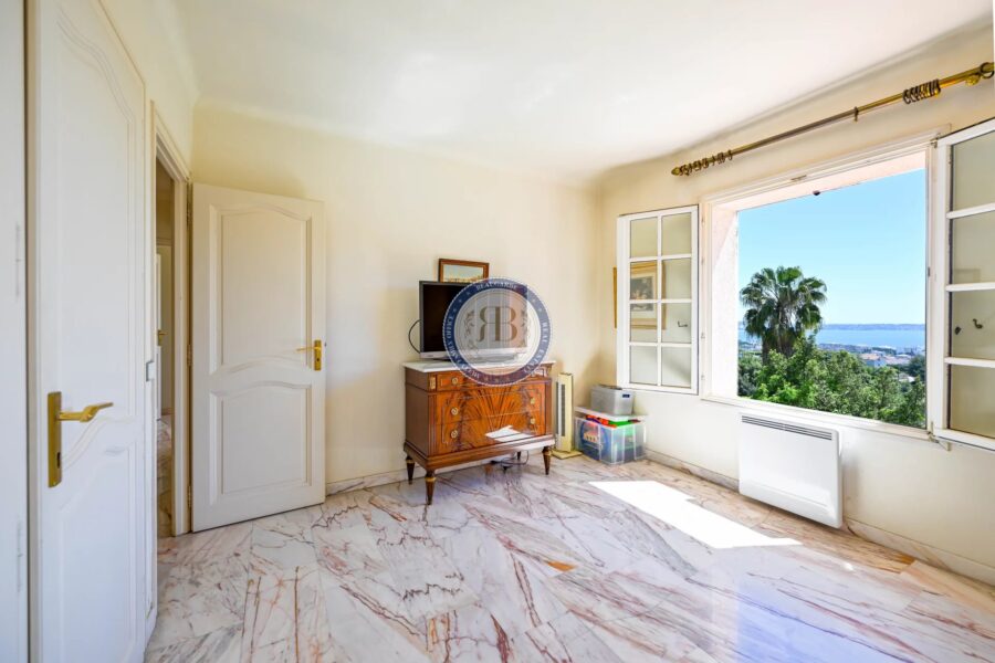 Maison à vendre à Vallauris — Vue mer — photo 28