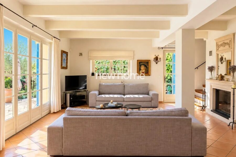 Maison à vendre à Tourrettes — Vue montagne — photo 9