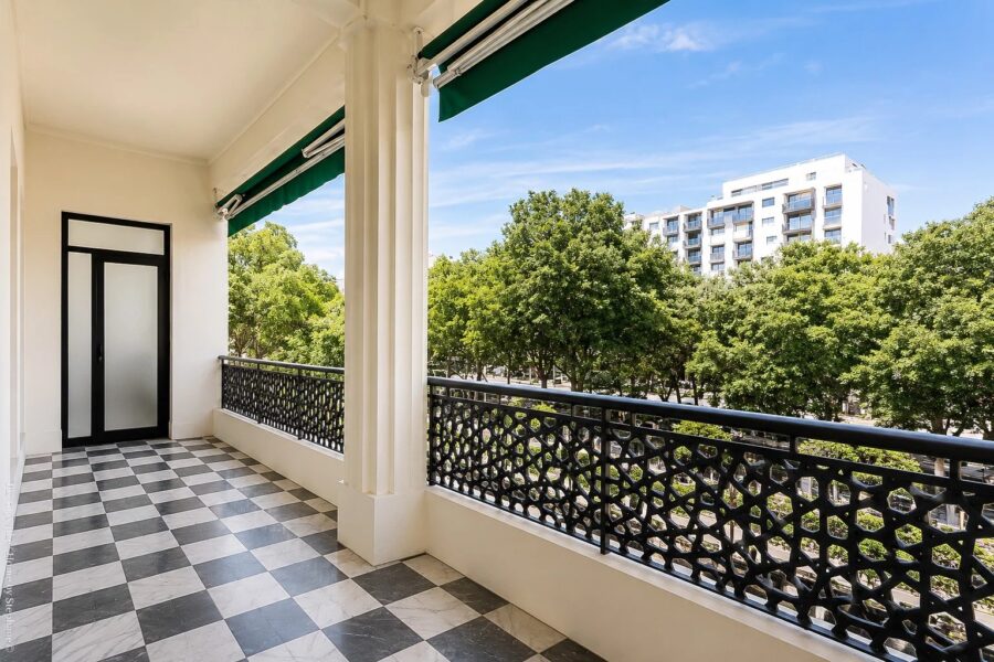 Appartement à vendre à Marseille 8e arrondissement — Vue sur la ville — photo 1