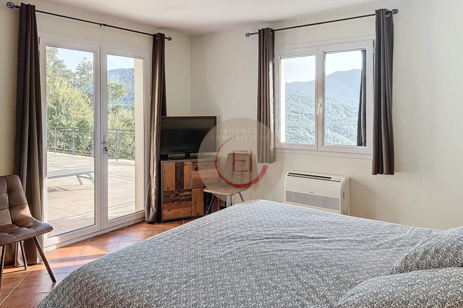 Maison à vendre à Les Adrets-de-l&rsquo;Estérel — Vue montagne — photo 20