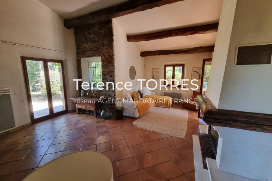 Maison à vendre à La Garde-Freinet — Vue montagne — photo 5