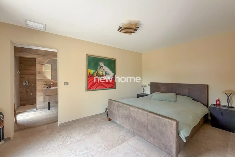 Maison à vendre à La Garde-Freinet — Vue montagne — photo 13