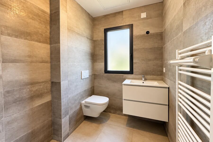 Maison à vendre à Saint-Raphaël — Vue parc & jardin — photo 6