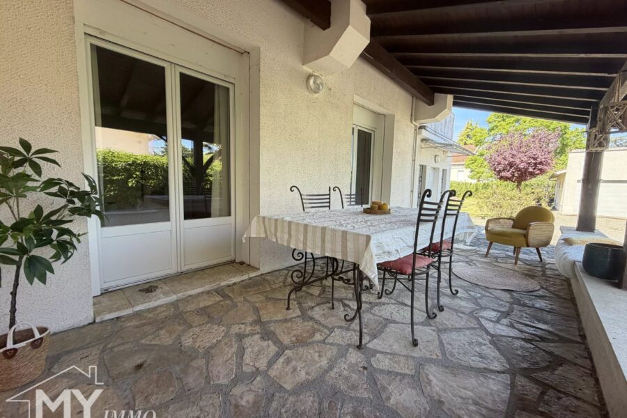 Maison à vendre à Pineuilh — Vue parc & jardin — photo 22