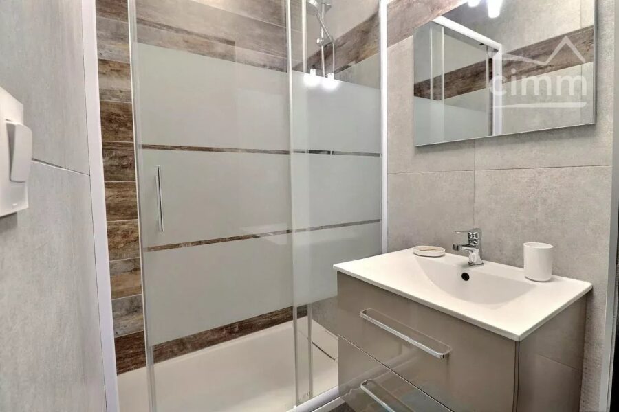 Maison à vendre à Lagorce — Vue montagne — photo 21