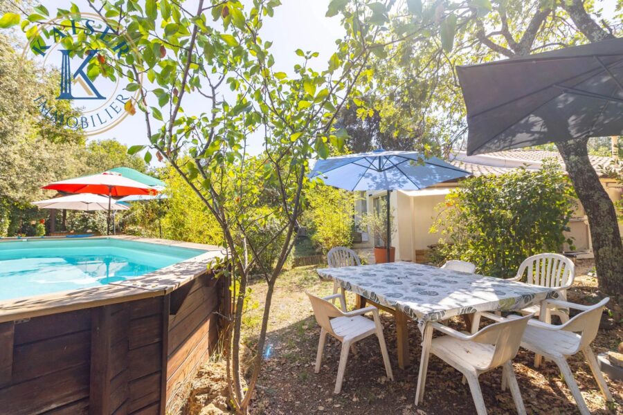 Maison à vendre à Saint-maximin-la-sainte-baume — Vue parc & jardin — photo 5