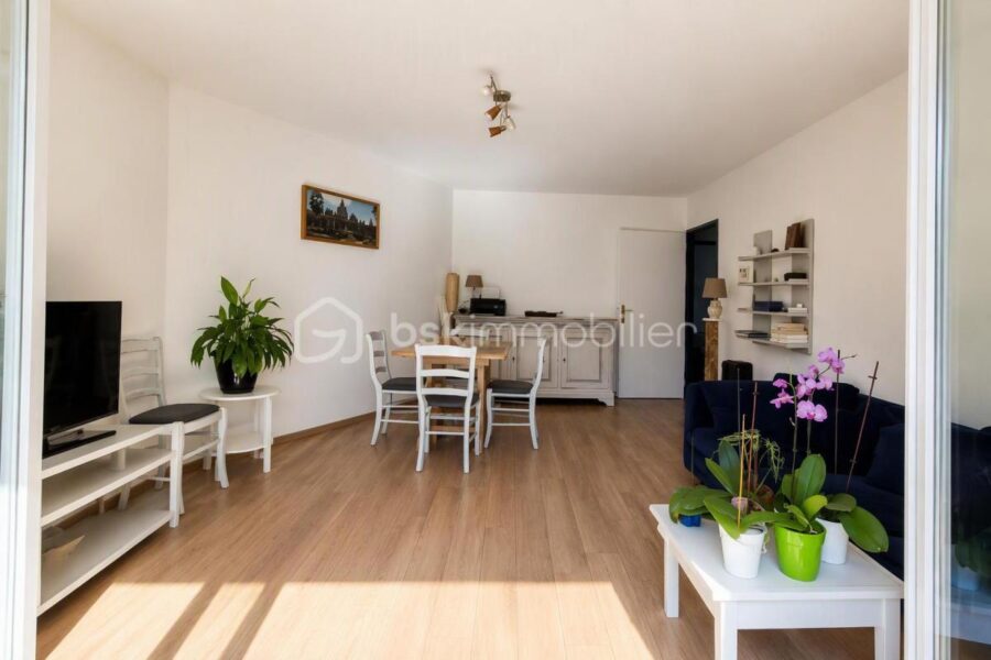 Appartement à vendre à Bagnolet — Vue parc & jardin — photo 5