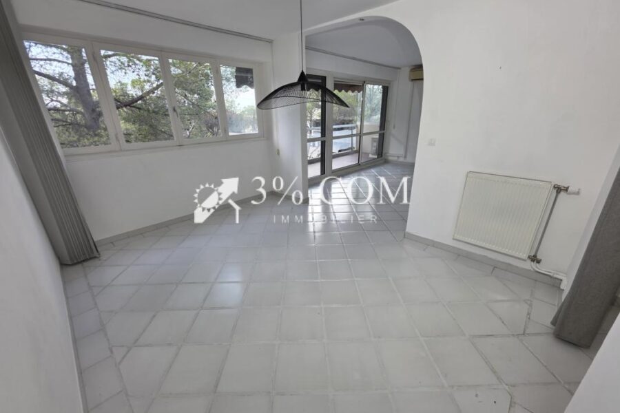 Appartement à vendre à Saint-Raphaël — Vue parc & jardin — photo 4