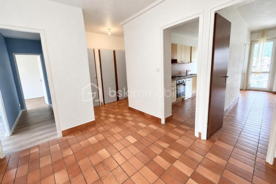 Appartement à vendre à Saint-Jean-de-Maurienne — Vue montagne — photo 5