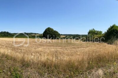 Terrain à vendre à Jumilhac-le-Grand