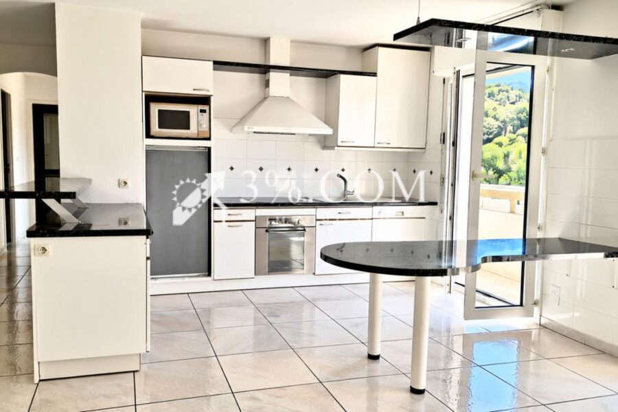 Appartement à vendre à Saint-Raphaël — Vue mer — photo 4