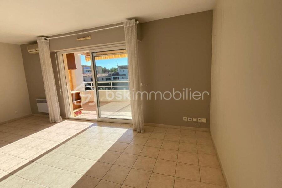 Appartement à vendre à Saint-Raphaël — Vue nature — photo 4
