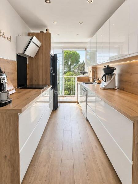Appartement à vendre à Marseille 10e arrondissement — Vue sur la ville — photo 5