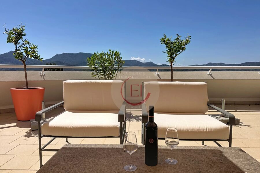 Appartement à vendre à Mandelieu-la-Napoule — Vue golf — photo 7