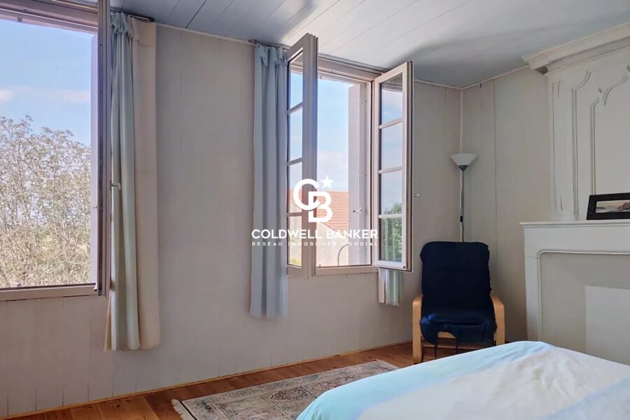 Maison à vendre à Tonnay-Charente — Vue fleuve — photo 1