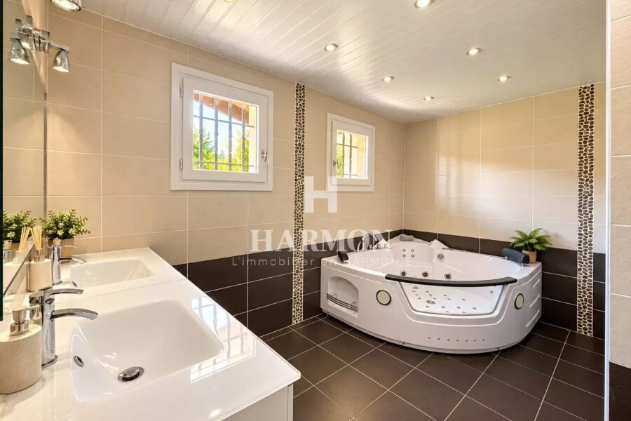 Maison à vendre à Bègles — Vue parc & jardin — photo 16