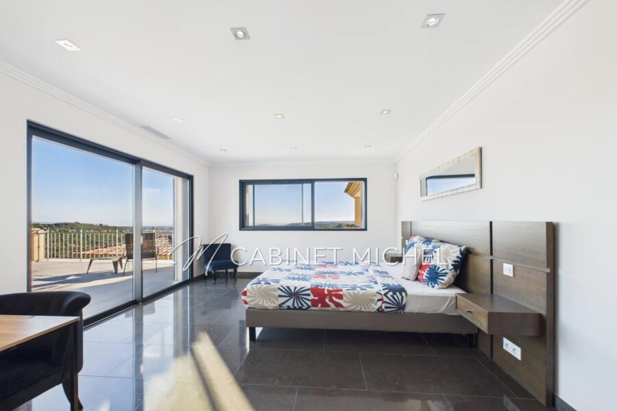 Maison à vendre à Roquefort-les-Pins — Vue mer — photo 20