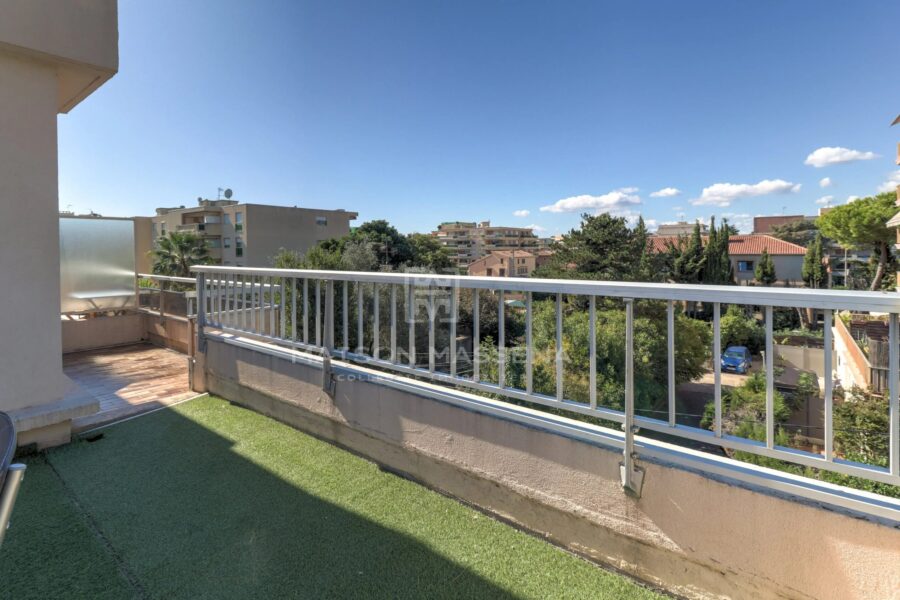 Appartement à vendre à Saint-Laurent-du-Var — Vue parc & jardin — photo 16