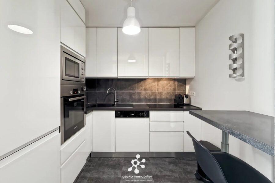 Appartement à vendre à Nice — Vue sur la ville — photo 3