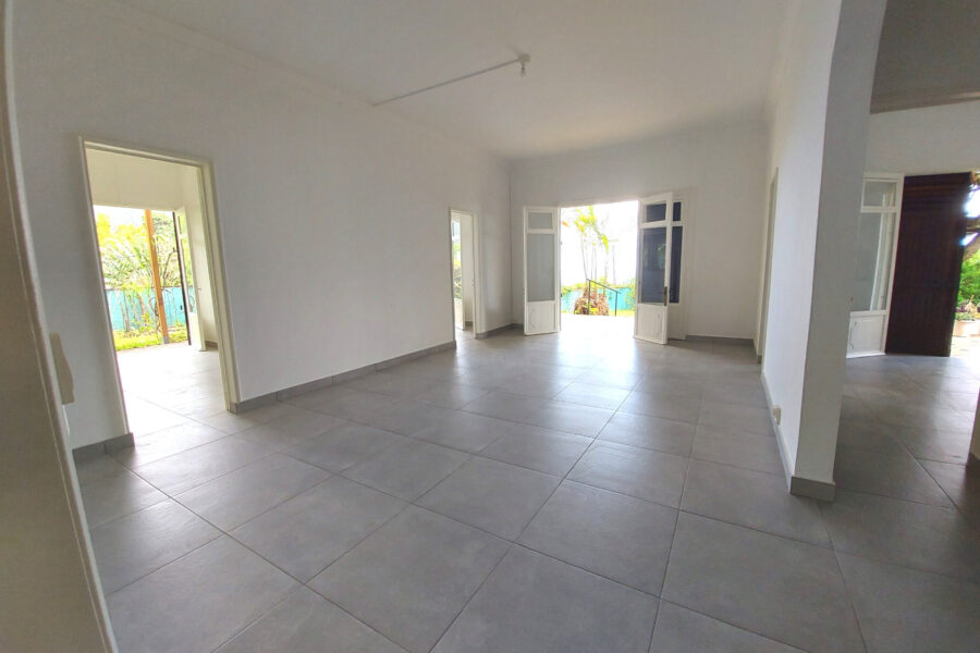 Maison à louer à Saint-Denis — Vue mer — photo 3