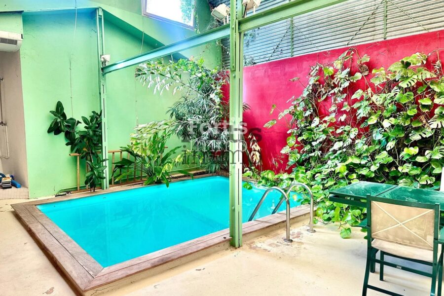 Maison à vendre à Saintry-sur-Seine — Vue parc & jardin — photo 5