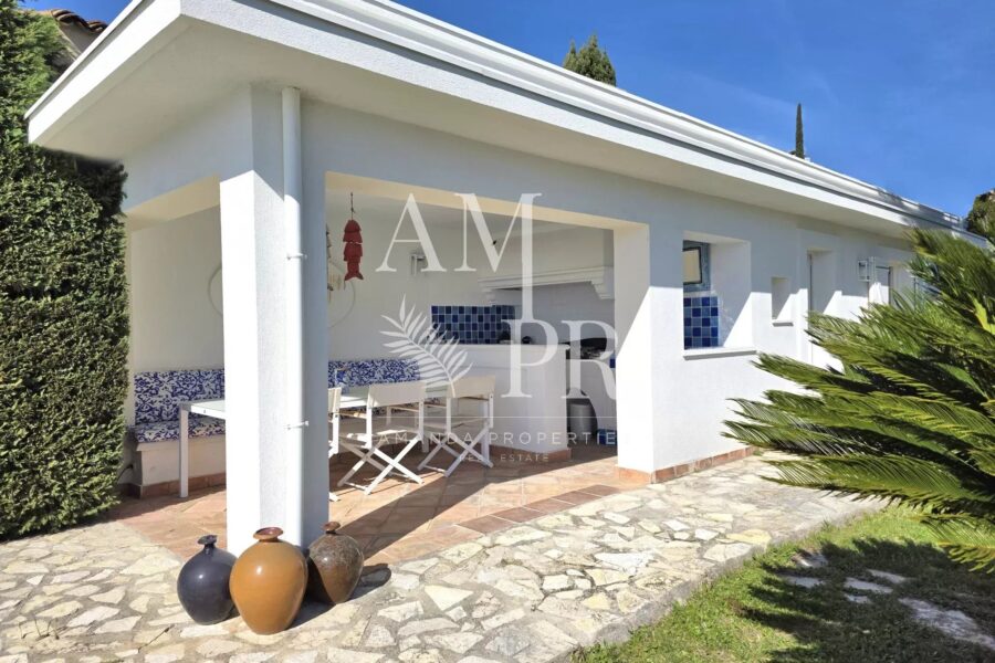 Maison à vendre à Vallauris — Vue mer — photo 9