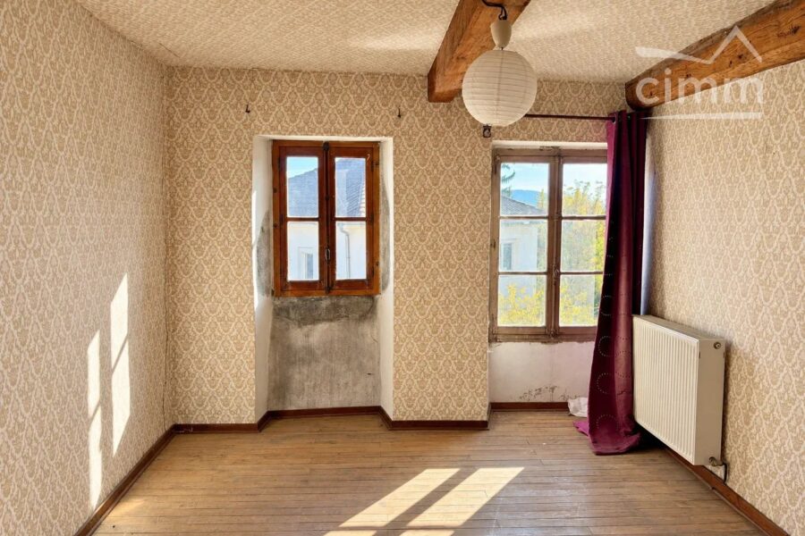 Maison à vendre à Saint-Nazaire-les-Eymes — Vue montagne — photo 8