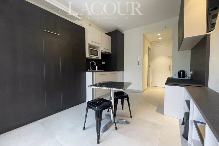 Appartement à louer à Cannes — Vue sur la ville — photo 5