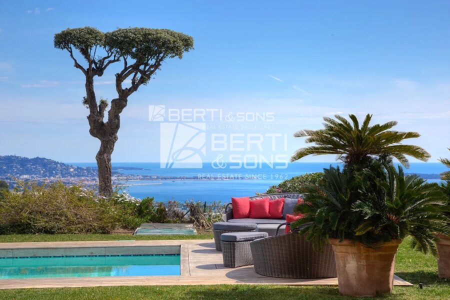 Appartement à vendre à Mandelieu-la-Napoule — Vue mer — photo 2
