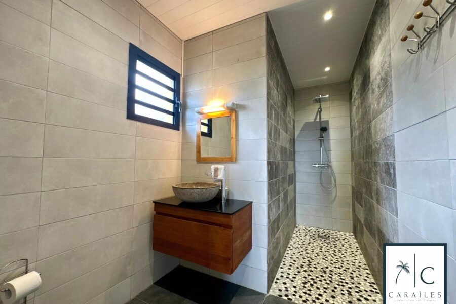 Maison à vendre à Les Trois-Îlets — Vue mer — photo 16