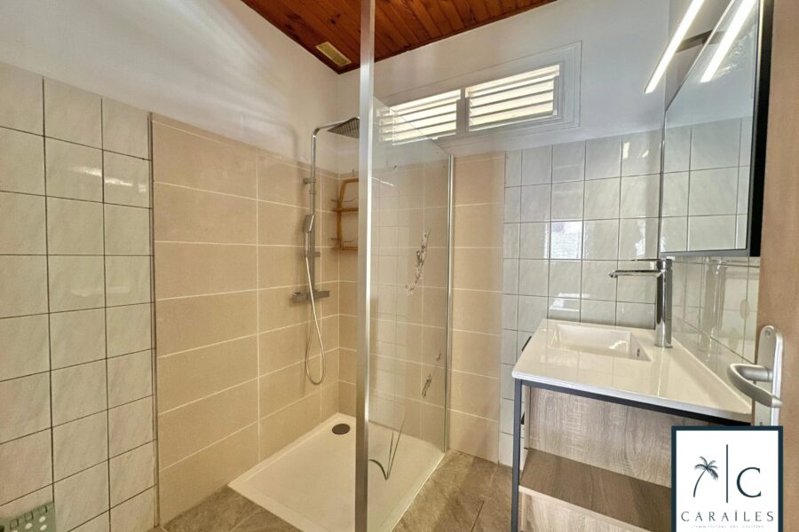 Maison à vendre à Rivière-Salée — Vue mer — photo 15