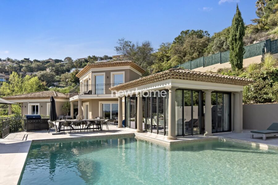 Maison à vendre à Sainte-Maxime — Vue mer — photo 2