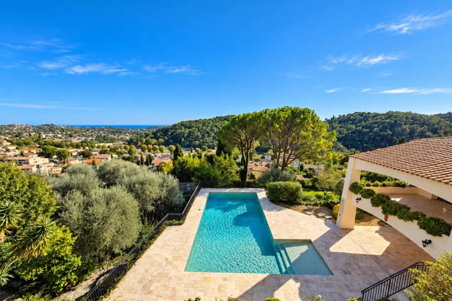 Maison à vendre à La Colle-sur-Loup — Vue mer — photo 12