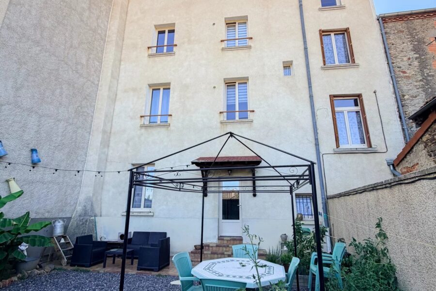 Maison à vendre à Ardes — Vue sur la ville — photo 4