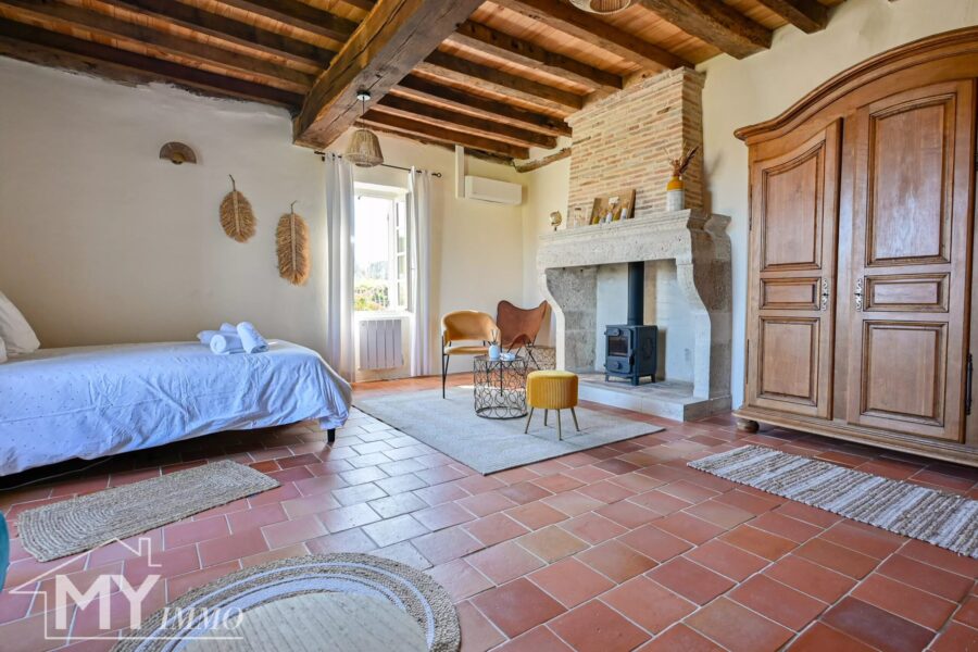 Maison à vendre à Saint-Méard-de-Gurçon — Vue montagne — photo 21