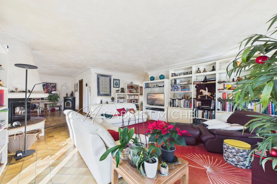 Maison à vendre à Roquefort-les-Pins — Vue dégagée — photo 13