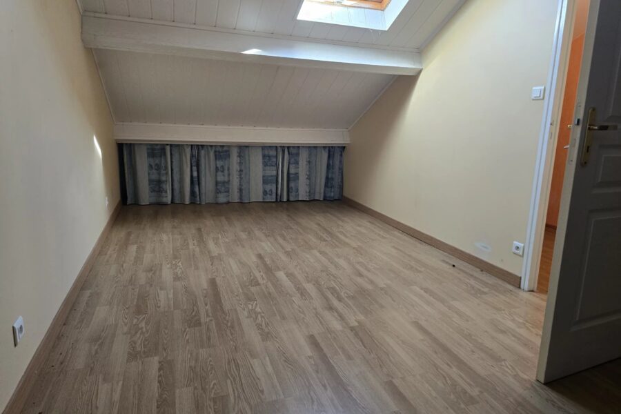 Maison à vendre à Bournoncle-Saint-Pierre — Vue parc & jardin — photo 11