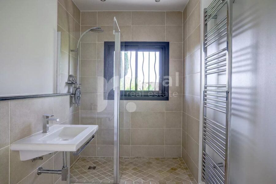Maison à vendre à Mougins — Vue parc & jardin — photo 11