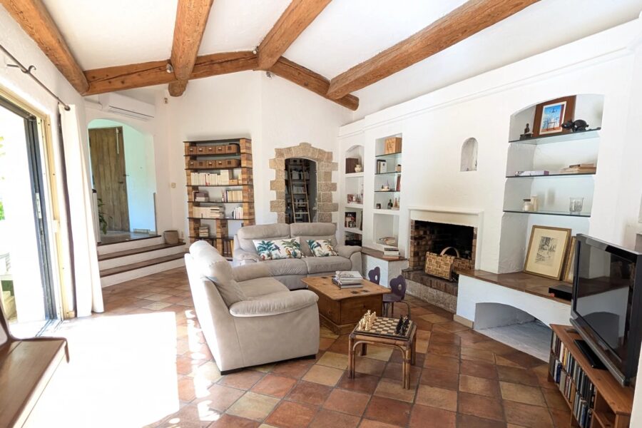 Maison à vendre à Roquefort-les-Pins — Vue nature — photo 9
