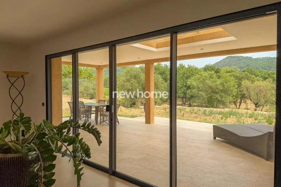 Maison à vendre à La Garde-Freinet — Vue montagne — photo 6